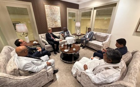 الشيخ بن حبريش يلتقي المبعوث الأممي ويؤكد: حضرموت ركيزة أساسية لأي تسوية سياسية شاملة