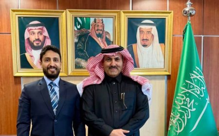 لقاء في الرياض يجمع الخضر السليماني والسفير السعودي لدى اليمن 