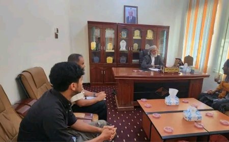 الوكيل بن عليان يناقش مذكرة تعاون بين إدارة البحوث والتدريب وجامعة المهرة