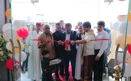 أمين محلي المهرة يفتتح فندق العُلا جراند بمدينة الغيضة ويؤكد تشجيع الاستثمار في القطاع الخاص