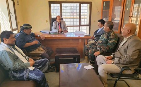 برئاسة الدغاري.. لجنة التحقيق في أحداث ديوان المحافظة بمدينة عتق تعقد اجتماعها الأول وتقر آلية عملها