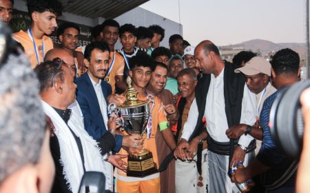 بحضور الوكيل الجيلاني سمعون الشحر يتوج بطلاً لكأس حضرموت للناشئين على حساب سيئون