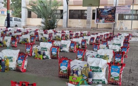 لمسة وفاء في زمن الشدّة.. إسعاد 100 أسرة يتيمة ومريضة في عدن بمبادرة إنسانية كريمة