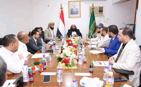 وزير الأوقاف والإرشاد يترأس اجتماعًا للجنة العليا للحج بمكة المكرمة