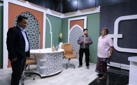رئيس مجموعة بن دول التجارية يزور قطاع تلفزيون حضرموت