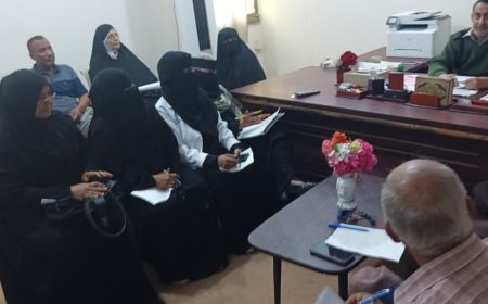 مدير عام مستشفى الأمراض النفسية يعقد اجتماعا موسعا بمدراء الإدارات ورؤساء الأقسام