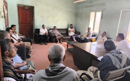 مدير عام ردفان يترأس اجتماعاً موسعاً استعداداً لرمضان ويؤكد: خدمة المواطن أولوية لا تقبل التأجيل