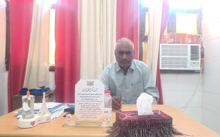 مدير الصحة بزنجبار يقدم شكره لبعثة المخيم الطبي لأستئصال اللوزتين في ختام أعماله 