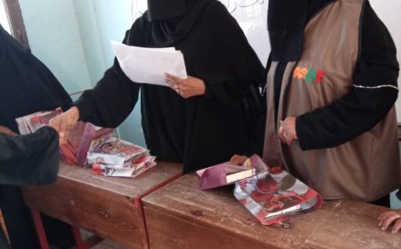 مؤسسة العلا التنموية تكرم عدد من نساء محو الأمية بحصن شداد بزنجبار