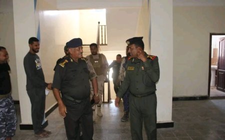 العقيد الدقيل يزور إدارة البحث الجنائي ويطّلع على سير العمل