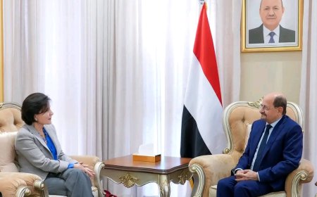 رئيس الوزراء وزير الخارجية يستقبل وفد وزارة الخارجية والتعاون الدولي الإيطالية