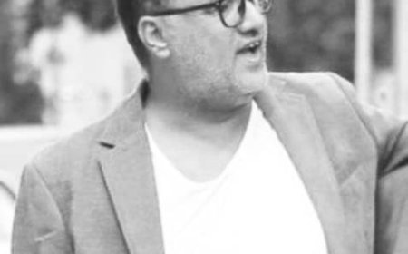 حضور واسع في منصة الشهداء بردفان لتقديم واجب العزاء بوفاة الكاتب والناقد المسرحي عبدربه الهيثمي