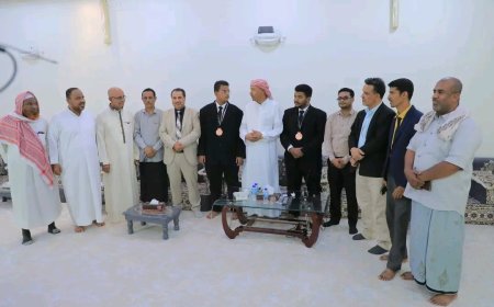 الوكيل بارباع يستقبل مخترعي حضرموت الحاصلين على برونزيتين في معرض الكويت الدولي للاختراعات