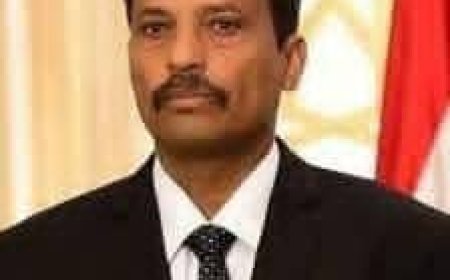 مدير عام مديرية خنفر "اليوسفي" يهنئ محافظ محافظة أبين بحلول شهر رمضان المبارك