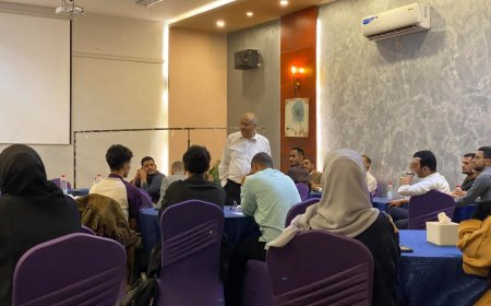 أمسية قيادية ملهمة في عدن تجمع النخب مع الدكتور البروفيسور داوود الحدابي