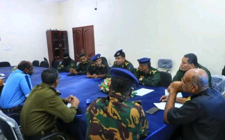 القائم بأعمال المدير العام للأمن والشرطة يترأس اجتماعًا لمديري الإدارات الأمنية لمناقشة خطة شهر رمضان المبارك