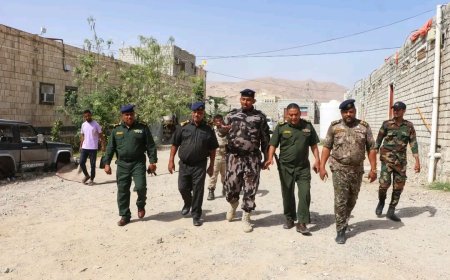 القائم بأعمال المدير العام للأمن والشرطة بساحل حضرموت يتفقد سير العمل بالإدارات الأمنية أول أيام رمضان المبارك