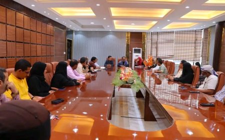 مدير عام خورمكسر يستقبل فريق النزول الميداني المكلف من المحافظ لمشروع المسح الأولي للكفاءات