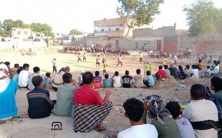 تعادل مثير بين النصر والاستقلال في بطولة الفقيد أحمد عبدالله المحروق بزنجبار