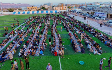 إقامة الافطار الجماعي الأول اطول واكبر مائدة إفطار صائم بمدينة عتق