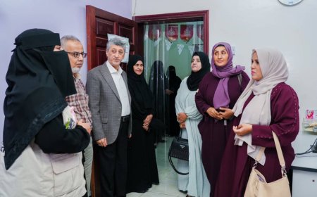 الوزيرة جعسوس تطلع على خدمات المؤسسة الوطنية لمكافحة السرطان بعدن 