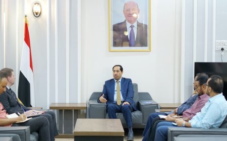 البكري يبحث مع مكتب المبعوث الأممي جهود الحكومة وتطبيع الاوضاع