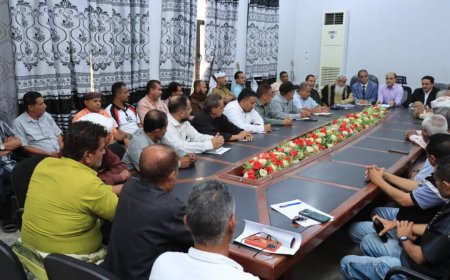 دارسعد تشهد أولى لقاءات فريق المستشارين مع قيادة السلطة المحلية بالمديرية