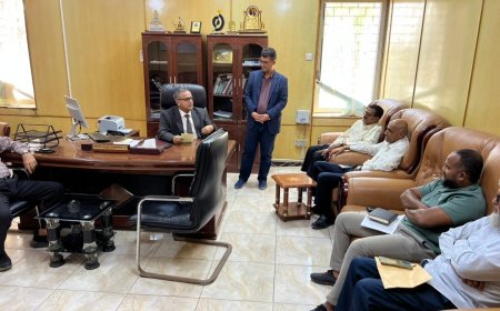 لمتابعة الأداء الإداري.. لصور يتفقد سير العمل في ديوان رئاسة الجامعة