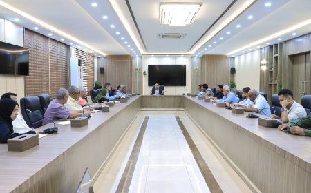 الوزير السقطري يترأس اجتماعاً موسعاً لقيادة وكوادر الوزارة لمناقشة أولويات المرحلة وتعزيز أداء قطاعات الوزارة 