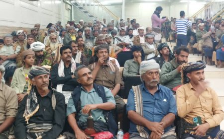 اللقاء الموسع القبلي والمشيخي والمدني بأبين يستنكر قرار تغيير قيادة الحزام