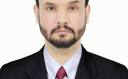 الوديعة.. الصيعري مدير عام المنفذ يصدر تعميم إداري لتنظيم حركة القواطر وتسريع إجراءات التفتيش