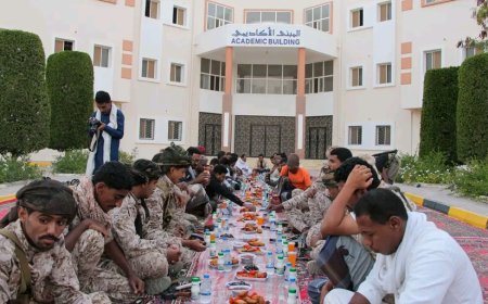 الوكيل الجيلاني يشارك منتسبي كلية الشرطة مأدبة الإفطار الرمضاني