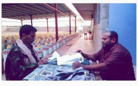 بتمويل من مؤسسة وقف الواقفين ، مدير عام الحوطة يدشن توزبع (1000) سلة غذائية للأسر الأشد فقرأ بمحافظة لحج 