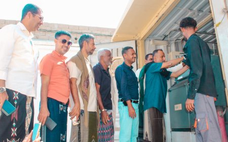 مدير عام بروم ميفع يدشن "إيصـال وربــط" منطقة "ميـفع" بكهرباء ساحل حضرموت