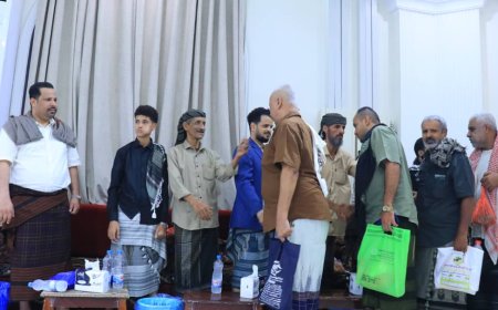 قيادة المؤسسة الاقتصادية تستقبل جموع المعزّين في وفاة مدير أمنها العقيد الركن فاروق الداعري