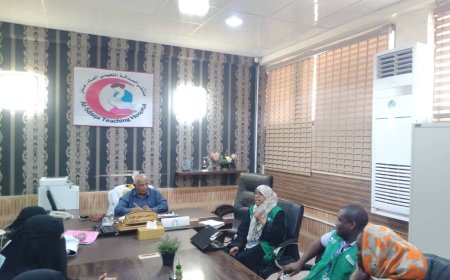 مدير مستشفى الصداقة بعدن يبحث مع الهيئة الطبية الدولية سبل التعاون المشترك