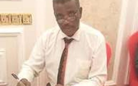 المحامي حسين الهندي يدعو رئيس مجلس القيادة إلى عفو عام شامل ومصالحة وطنية