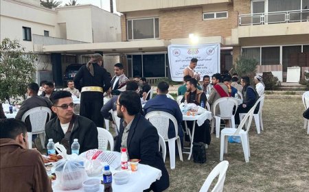 على مائدة واحدة.. أبناء الجالية اليمنية في العراق يجتمعون في إفطار رمضاني جامع