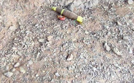 لحج.. الأجهزة الأمنية بالمسيمير تعثر على عبوة ناسفة قرب الخط العام بمنطقة السراحنة