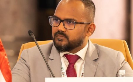 الدكتور أحمد سمير يتوج بجائزة "التميز العلمي"