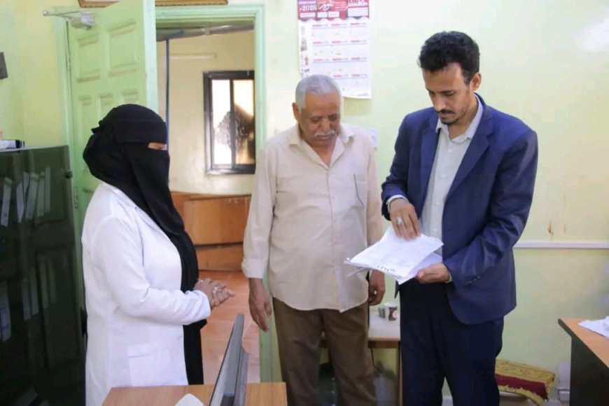 الوكيل الجيلاني يتفقد الانضباط الوظيفي في عدد من المرافق الحكومية في أول أيام رمضان