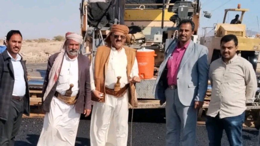 الوكيل الطوسلي يُدشن أعمال السفلتة في مشروع تأهيل المدخل الغربي لمدينة عتق