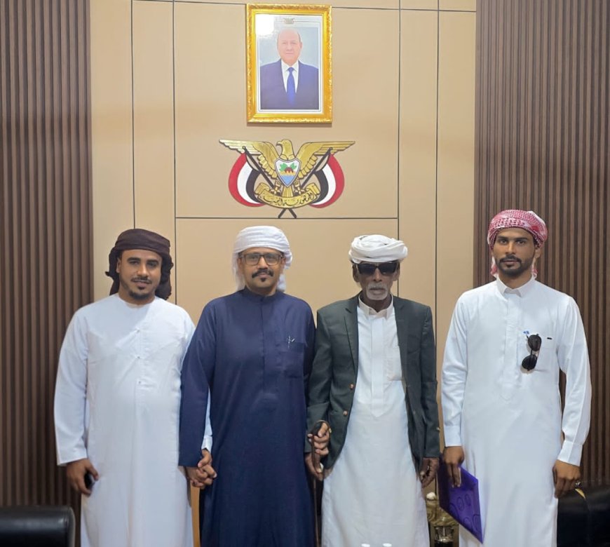 مدير عام شؤون القبائل يبحث مع المرجعية القبلية الشيخ حاكم بن قحران المنهالي دور الوجهاء في حل النزاعات