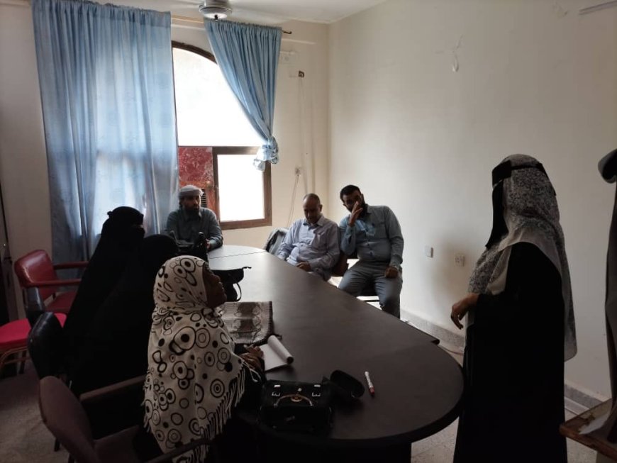 محاضرة متخصصة حول دور مناهج العلوم الإنسانية واللغات في التطوير التربوي