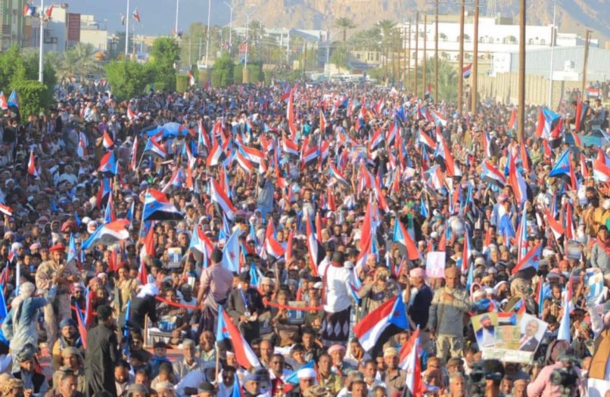 انتقالي حضرموت يدعو أبناء حضرموت الوادي والساحل إلى المشاركة في مسيرة الثبات والصمود عصر الجمعة القادم