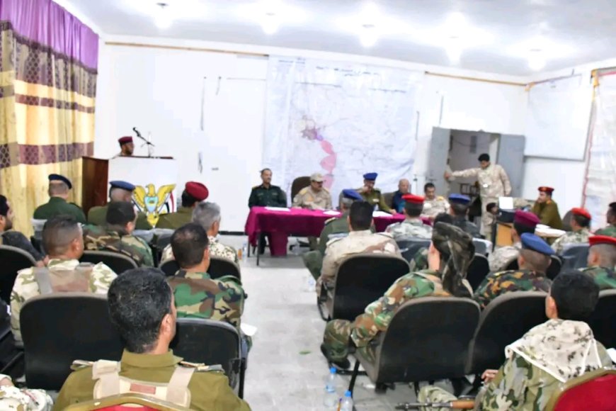 اجتماع أمني عسكري مشترك بتعز لتوحيد الجهود وتعزيز الاستقرار وحماية الجبهات