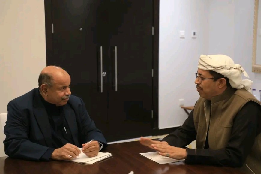 عضو مجلس القيادة محافظ حضرموت يبحث مستجدات الوضع الأمني مع وكيل وزارة الداخلية