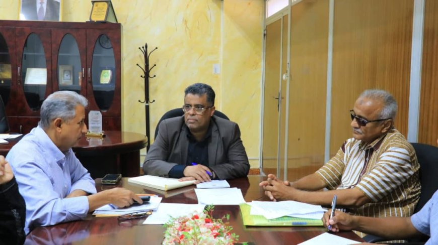 برئاسة الشاذلي وسالم... لقاء بعدن يناقش إستكمال الترتيبات النهائية لانطلاق الحملة الشاملة للنظافة 