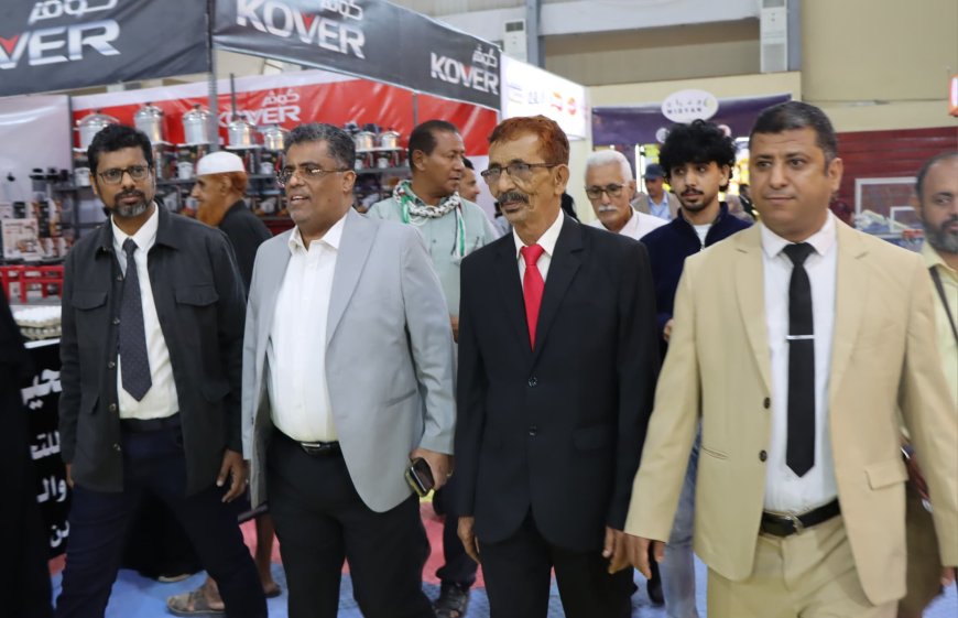 المؤسسة الاقتصادية اليمنية ووزارة الصناعة والغرفة التجارية يدشنون الخيمة الرمضانية في عدن