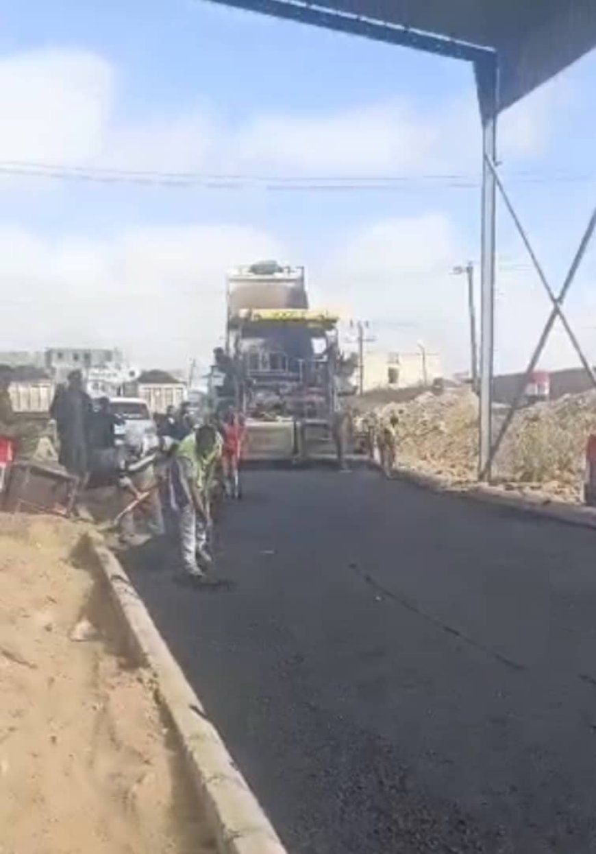 تدشين مشروع إصلاح وسفلتة شوارع مديرية لودر